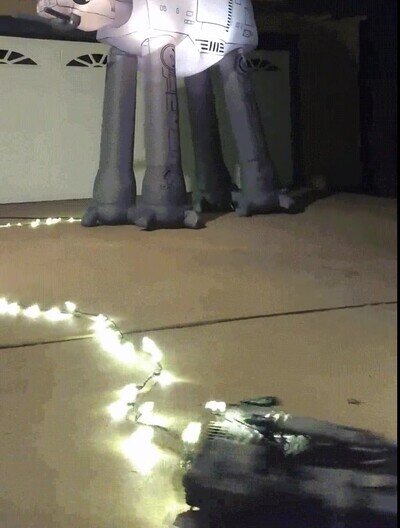 Enlace a Momento de sacar los decorados del jardín