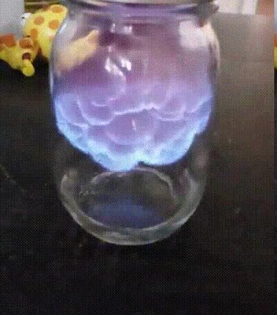 Enlace a Es una pasada ver este experimento en clase de ciencia