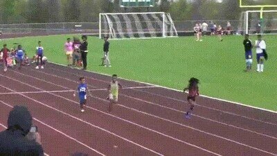 Enlace a Es una locura lo rápido que corre ese chaval