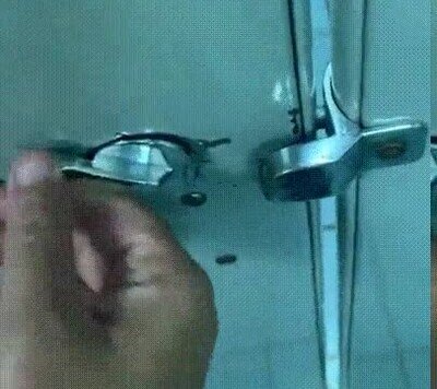 Enlace a Me he quedado encerrado en el lavabo