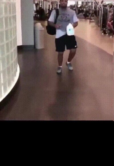 Enlace a Cuando sales del gimnasio después del día de piernas