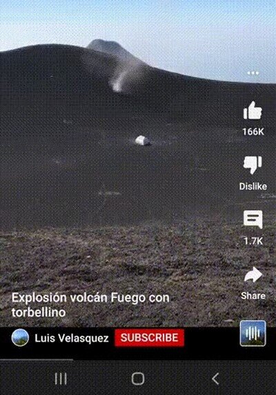 Enlace a Un tornada y una erupción volcánica al mismo tiempo
