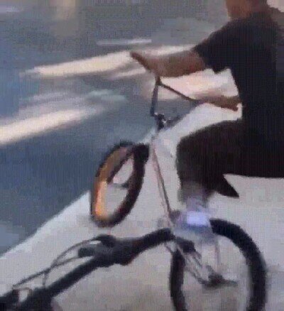 Enlace a Una pasada de truco que puedes hacer con la bici