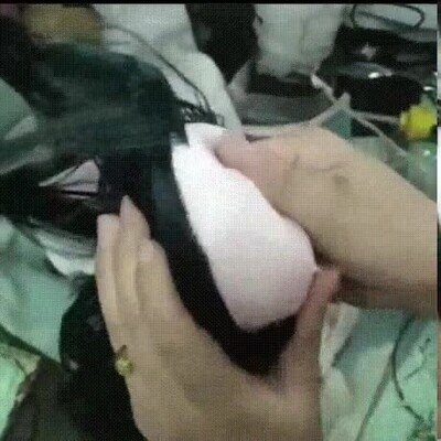 Enlace a Así se pone el pelo en una muñeca