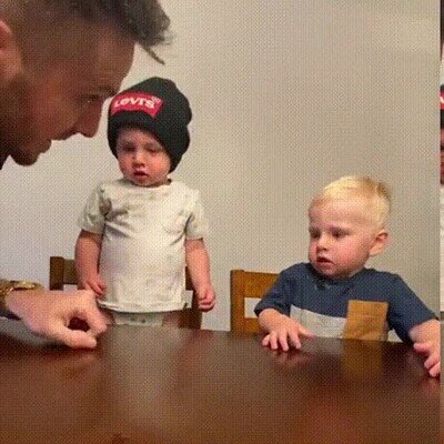 Enlace a Es una pasada ver cómo se comunican sin palabras