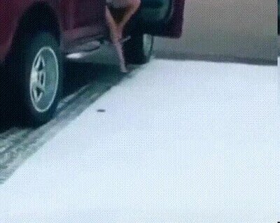 Enlace a Mala idea llevar tacones en la nieve