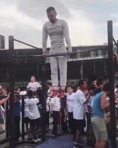 Enlace a Y lo hace sin apenas esfuerzo...