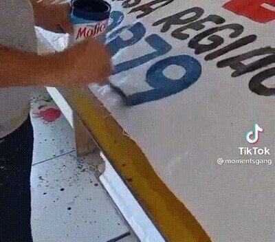 Enlace a Pintando un cartel sin apenas esfuerzo