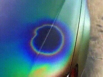 Enlace a La pintura de este coche parece cosa de magia