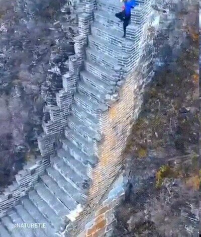 Enlace a ¿Te atreverías a subir estas escaleras?