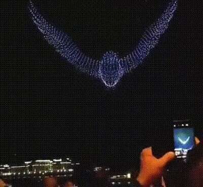 Enlace a Más de 2.000 drones volando sincronizados