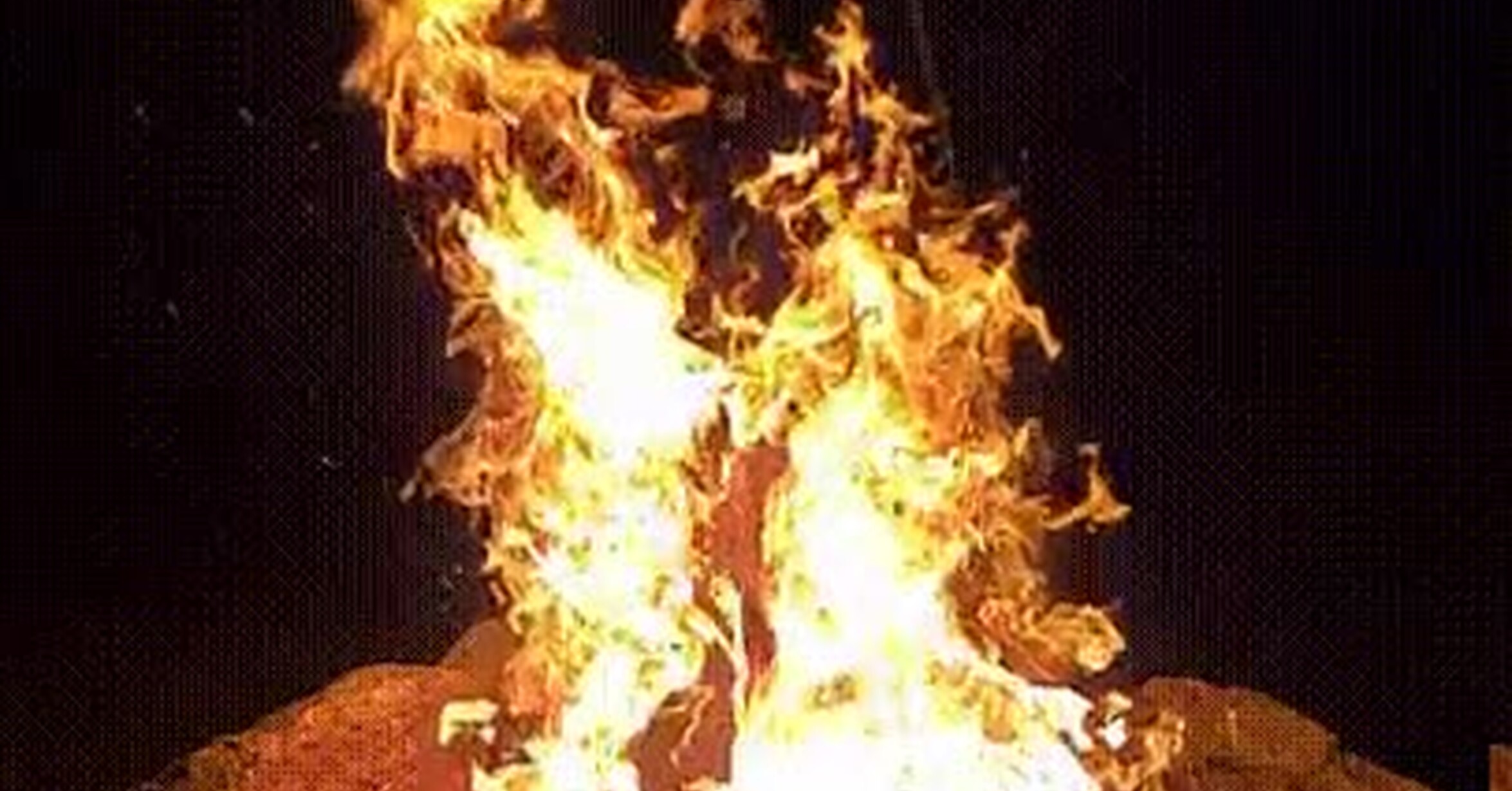 ¡Vaya GIF! / El fuego a cámara lenta es super hipnótico