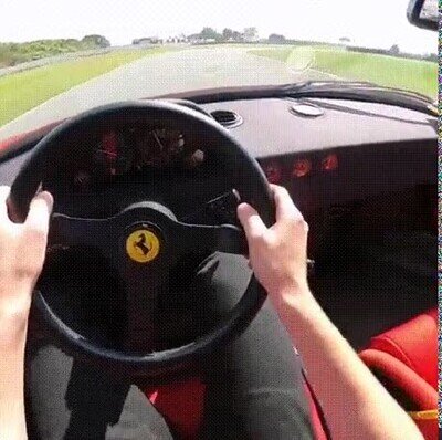 Enlace a Lo que se siente al conducir un F40