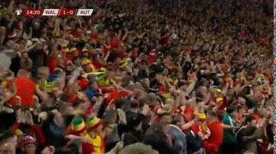 Enlace a El golazo de falta de Bale cuando no juega con el Madrid