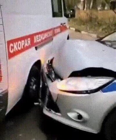 Enlace a Todos los implicados son personajes importantes