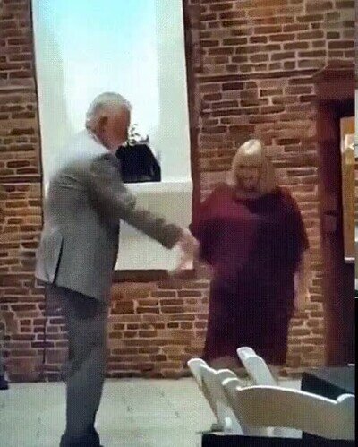 Enlace a Ojalá algún día pudiera molar tanto como este señor