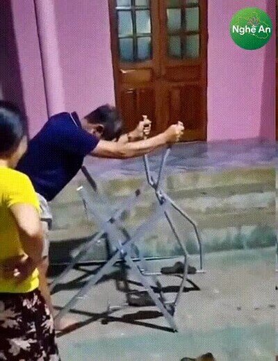 Enlace a Cuando papá monta las cosas que pides por internet