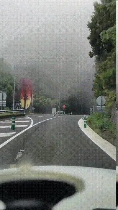 Enlace a Cambio radical del tiempo al cruzar un túnel