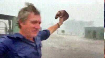 Enlace a Granjeros celebrando la primera lluvia en meses