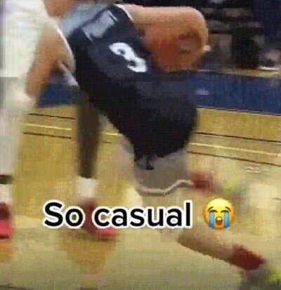 Enlace a Le hace el tapón de su vida sin apenas esfuerzo