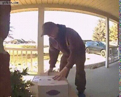 Enlace a La reacción del repartidor cuando ve la cámara