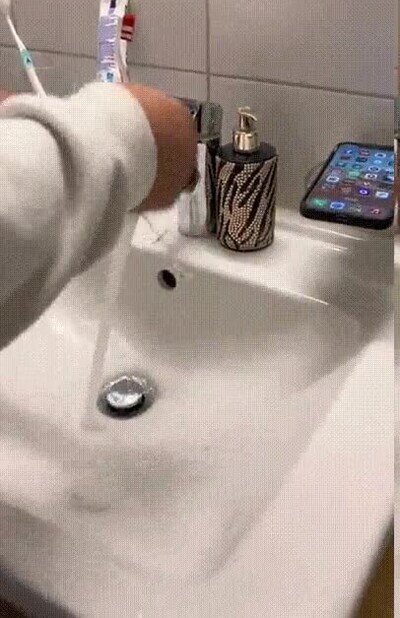 Enlace a Vaya liada por 4 gotas en la pantalla