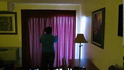 Enlace a Una habitación de hotel con vistas a Mordor