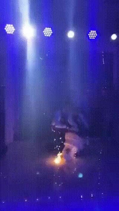 Enlace a Vaya liada con la tarta de la boda...