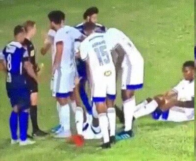 enga&ntilde;ar,arbitro,tarjeta
