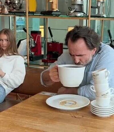 Enlace a El café que necesito por las mañanas