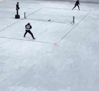 Enlace a Así juegan a tenis en Canadá