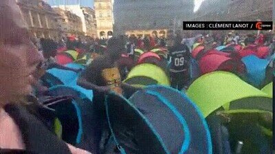 El colectivo antisistema Jueves Negro reivindica el acceso a la vivienda en Paris paris,vivienda,digna