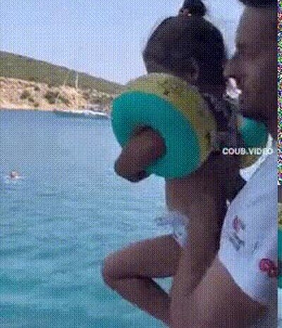 Enlace a Candadato a peor padre del año