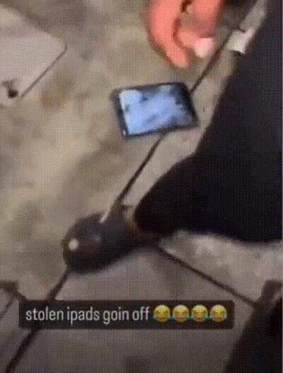 Enlace a Ladrones lloran cuando su recién robado iPad es bloqueado por Apple