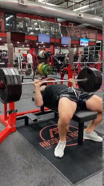 Enlace a Si vas a levantar 200kg solo, pide ayuda
