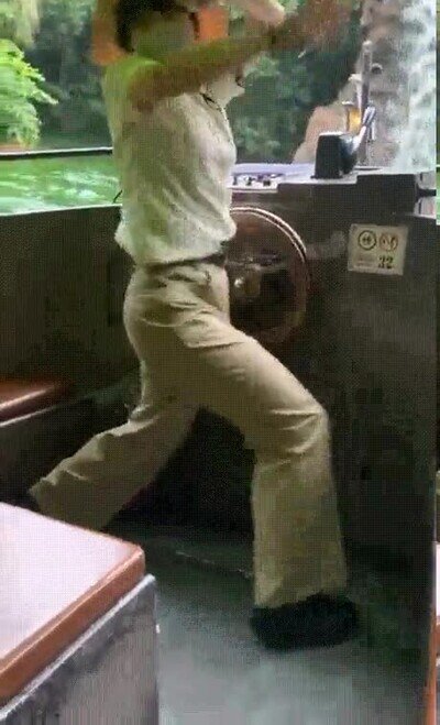 Enlace a No le pagan bastante a este capitán