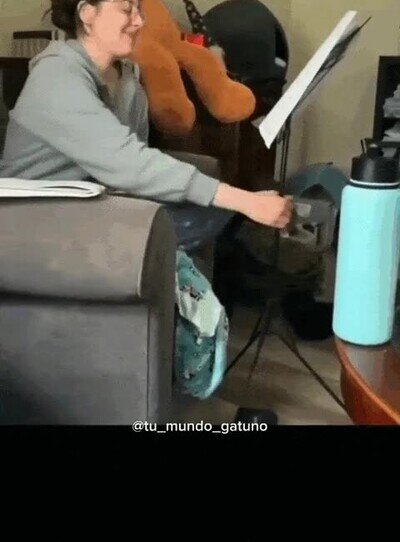 Enlace a Creo que está cansado de mi música