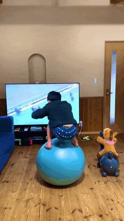 Enlace a Será un gran jockey cuando sea mayor