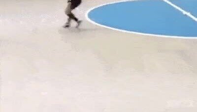 Enlace a ¿Le pasa algo raro a la pelota?
