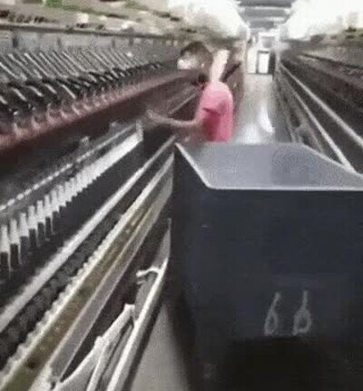 Enlace a Todos tenemos un colega que hace cosas raras en el super