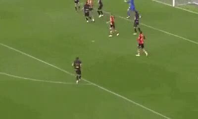 Enlace a El gol fallado más bestia que he visto en mucho tiempo