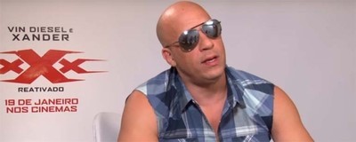 8676 - Vin Diesel le tira los trastos y le hace pasar un mal rato a esta Youtuber