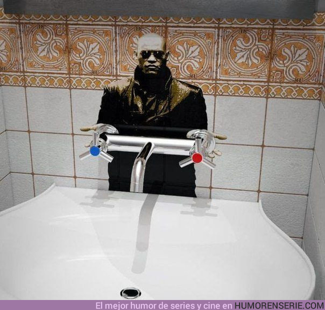 15829 - El baño que encantará a todos los fans de Matrix