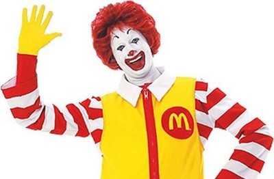 18413 - Burger King demanda a Pennywise por parecerse demasiado a Ronald McDonald