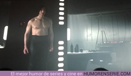 21315 - El torso desnudo de Kylo Ren se vuelve viral y le salen un montón de imitadores