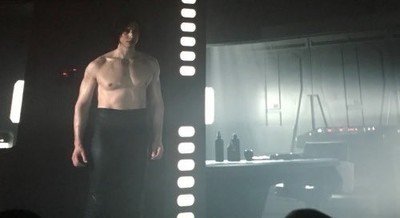21315 - El torso desnudo de Kylo Ren se vuelve viral y le salen un montón de imitadores