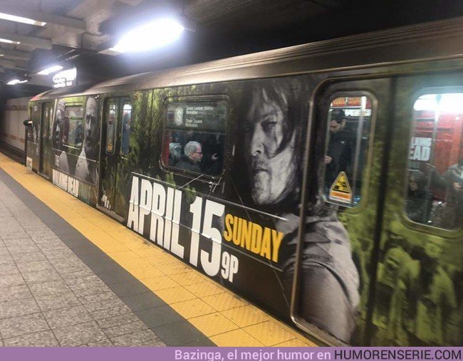24158 - Promocionando el final de temporada en el metro de Nueva York