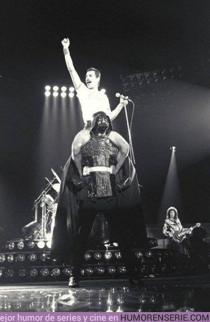 29328 - Freddie Mercury sobre Darth Vader es la mejor unión música-cine que he visto en mi vida