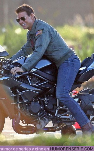 29906 - Tom Cruise sobre una Kawasaki de 42k en el rodaje de la secuela de Top Gun