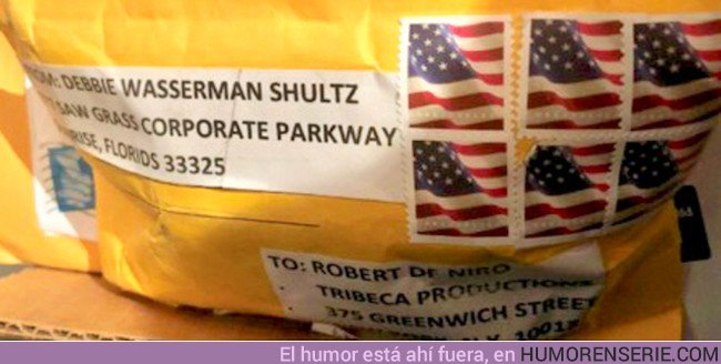 30597 - El actor Robert de Niro ha recibido un paquete bomba